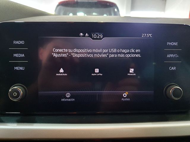 Skoda Kamiq, Automático, carplay, navegador....