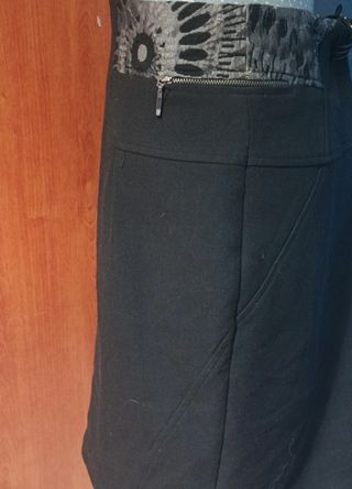 Falda negra SYM - Talla M