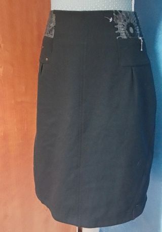 Falda negra SYM - Talla M