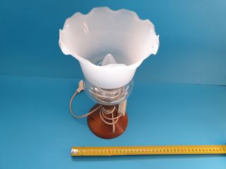 lume lampada lumetto comò comodino tavolo scrittoi