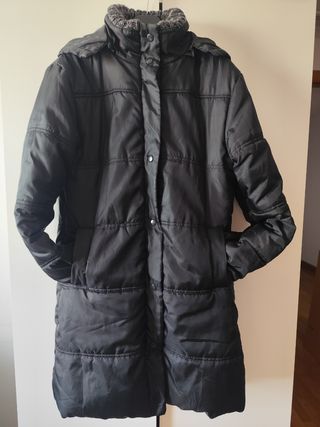Abrigo negro acolchado talla S