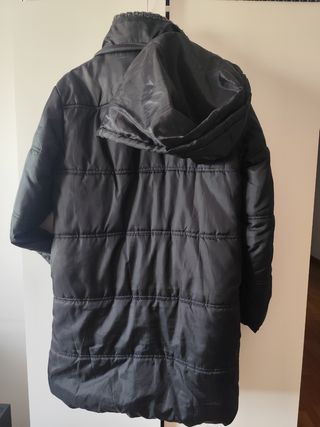 Abrigo negro acolchado talla S