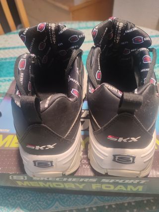 Zapatillas Skechers negras