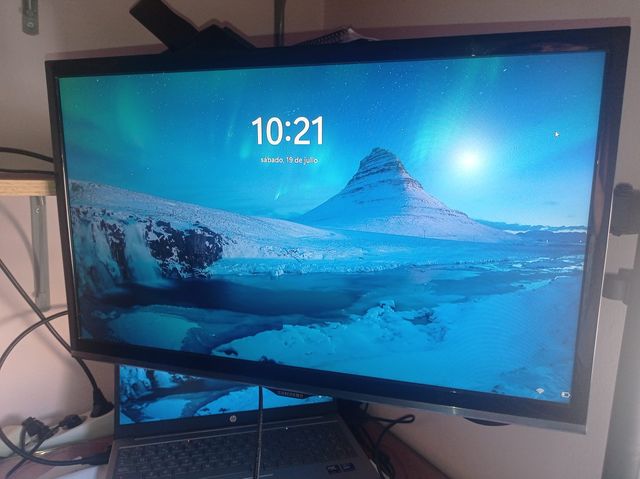 TV SAMSUNG 50,5x31cm