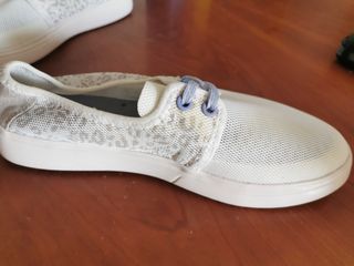 Zapatillas/escarpines playa mujer blancas