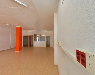 Local comercial en venta en Olesa de Montserrat