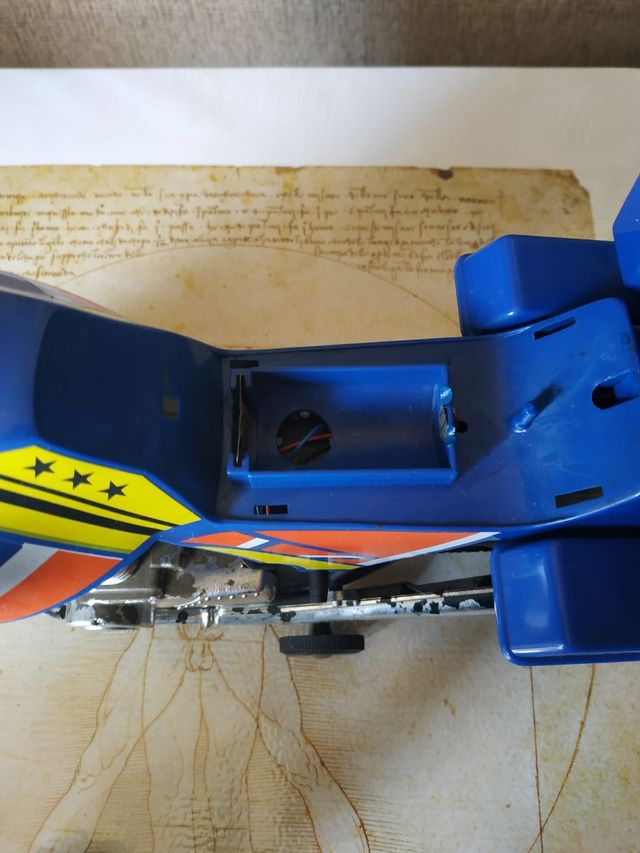 Giocattolo vintage ricco di motociclette della polizia