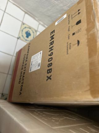 Campana extractora EMRH908BX nueva.  SIN ABRIR 