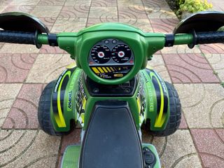 Quad eléctrico infantil FEBER