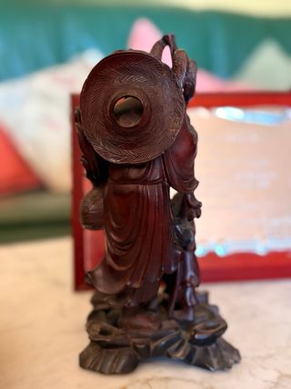 Figura madera tallada China antigua