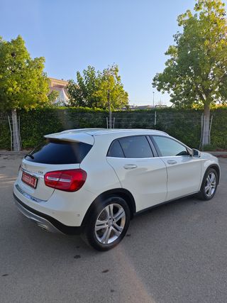 Mercedes-Benz GLA (H247) 2014