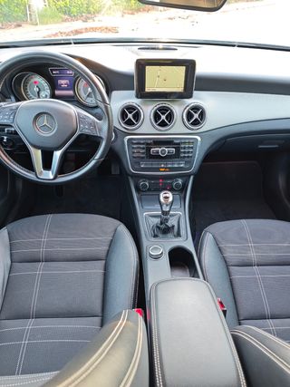 Mercedes-Benz GLA (H247) 2014