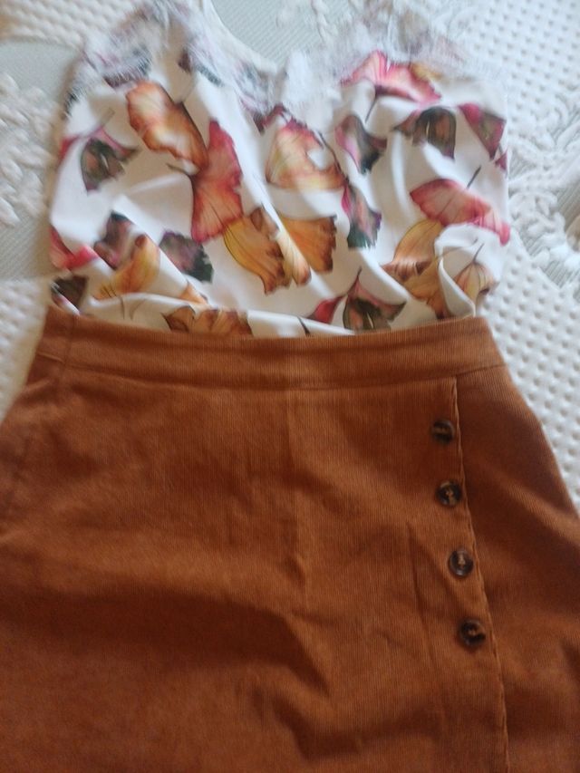 Conjunto falda y top - marrón y blanco