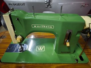 Máquina coser Wertheim Antigua