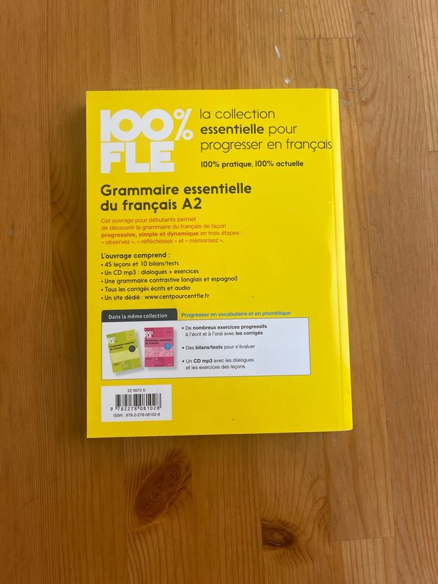 Libro francés Grammaire esaentielle du français A2