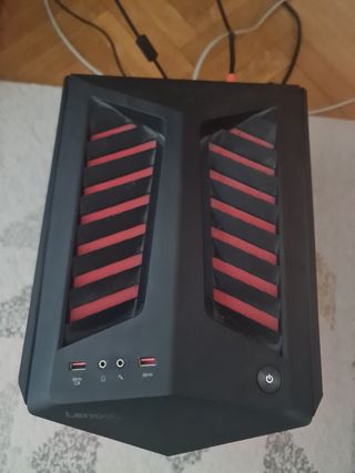 PC Lenovo IdeaCentre Y720 Cube