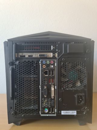 PC Lenovo IdeaCentre Y720 Cube