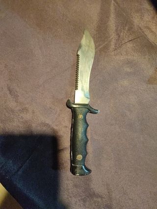 Cuchillo de pesca antiguo
