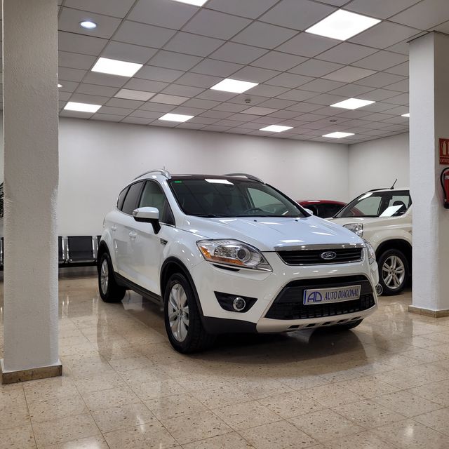 Ford Kuga auto 4x4 2011
