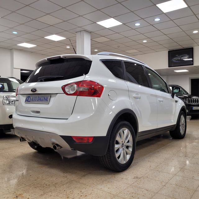 Ford Kuga auto 4x4 2011