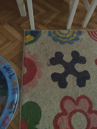 Alfombra infantil multicolor