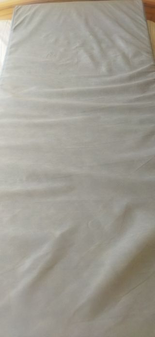 Lote 65€ colchón, bajera, manta, sábanas