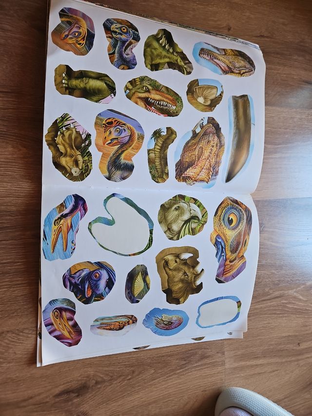 1000 dinosaurios para buscar