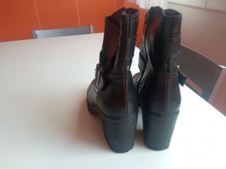 Botas Piel Negras