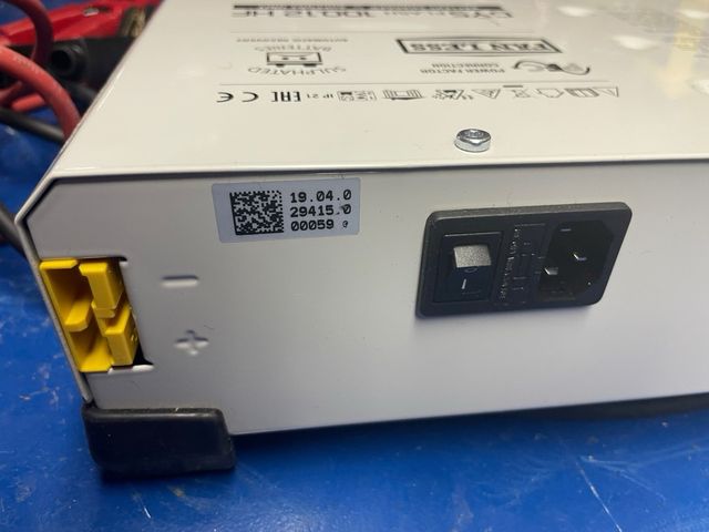 Cargador automático GYS FLASH 100.12HF