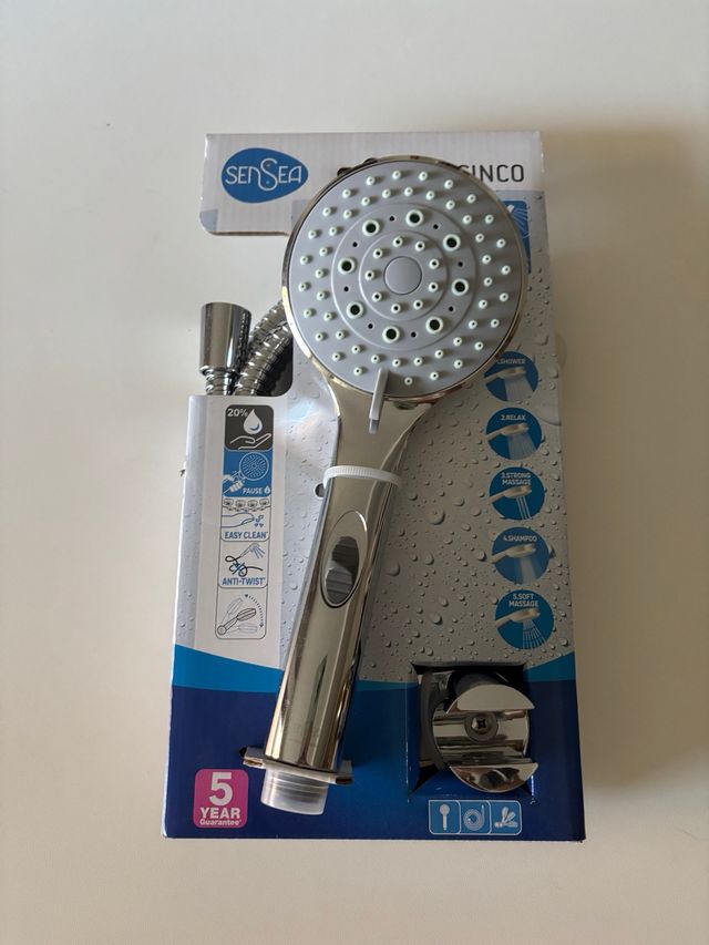 Ducha SENSEA Cinco: alcachofa, flexo y soporte