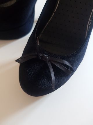 Zapatos tacón alto negros - talla 38