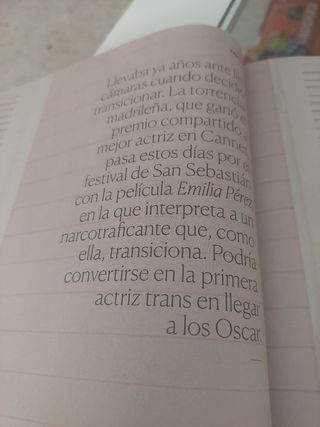 Alfombra roja para KARLA SOFÍA GASCÓN