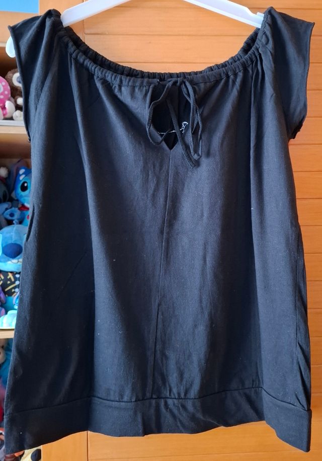 Camiseta negra Inside