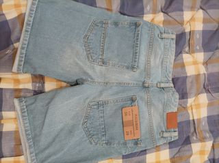 3 Pantalones vaqueros hombre Uno corto y 2 largos