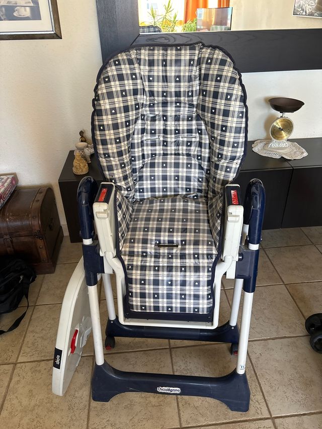 Silla trona Chicco Mamma Muy buens calidad