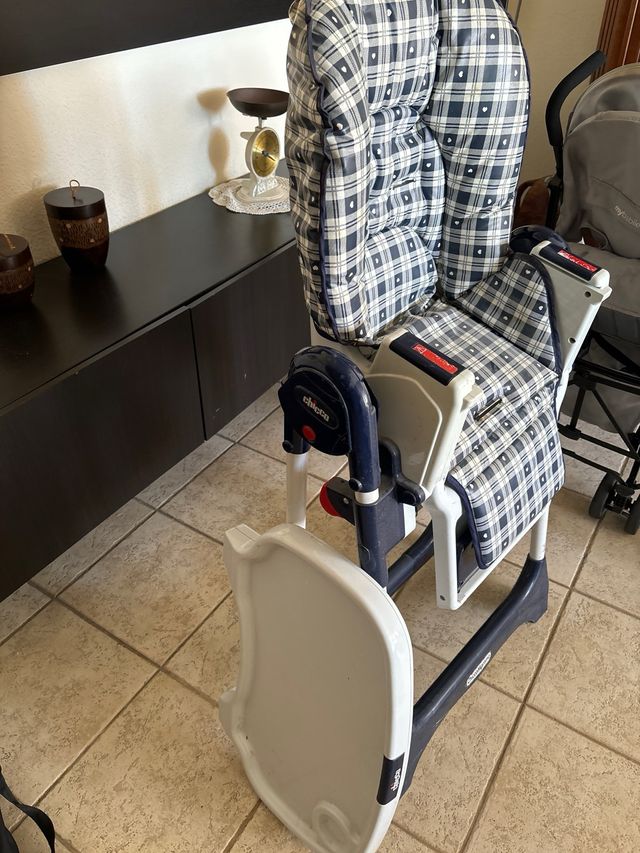 Silla trona Chicco Mamma Muy buens calidad