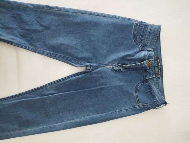 Vaqueros ajustados azules