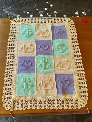 Copertina uncinetto neonato