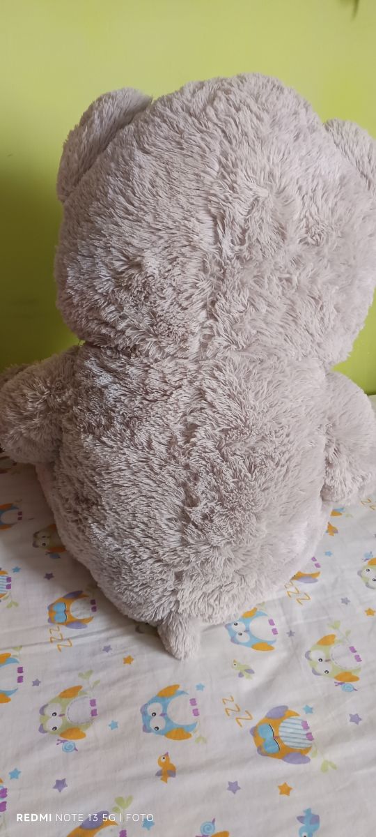 Orsacchiotto grigio gigante