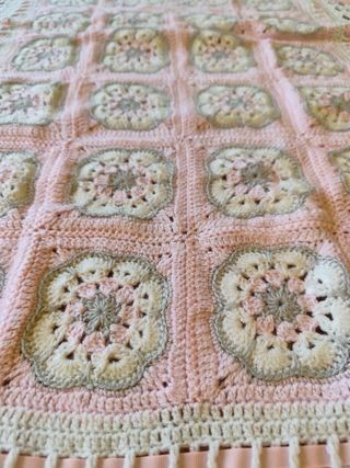 Copertina uncinetto neonato rosa