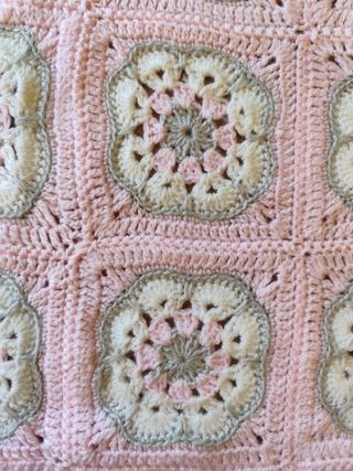 Copertina uncinetto neonato rosa