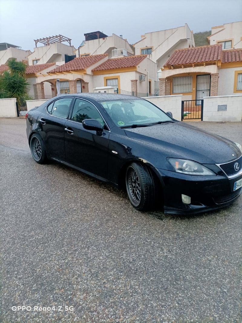 Lexus IS 2007 - foto 1