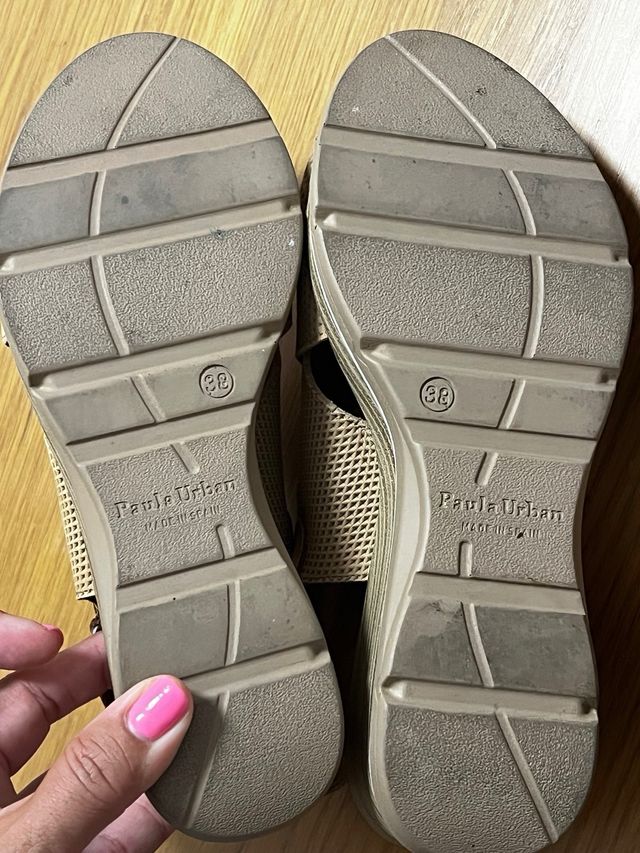 Sandalias cuña beige/ marron como nuevas