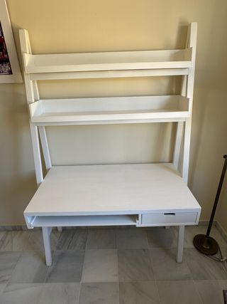 Escritorio blanco madera - Estantería