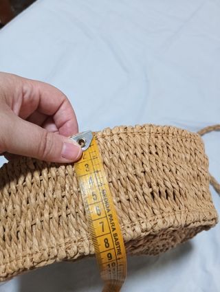 Bolso de rafia beige