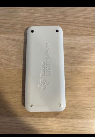 Calculadora gráfica, Texas Instruments i cargador