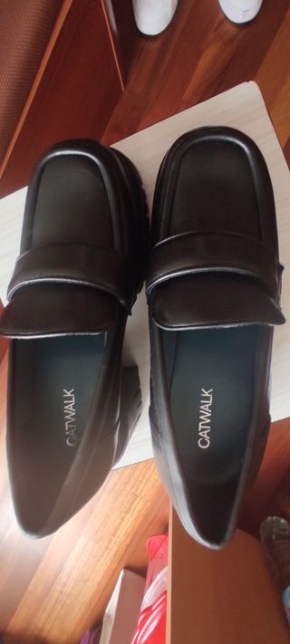 Nuevos Mocasines plataforma negros