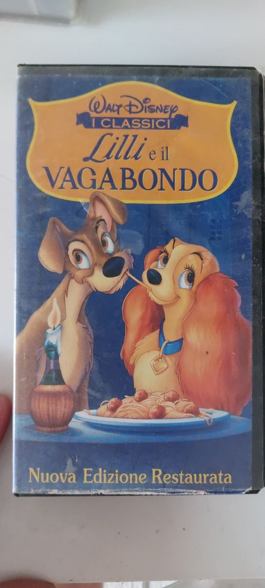 8 VHS Disney Classici