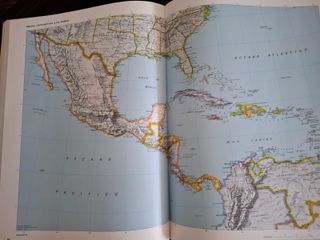Atlas Universal 1492 - 1992