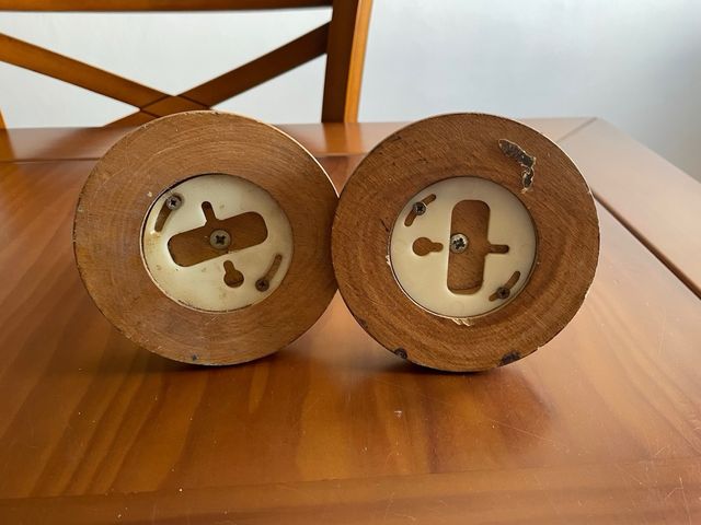 2 Soportes de madera para colgar